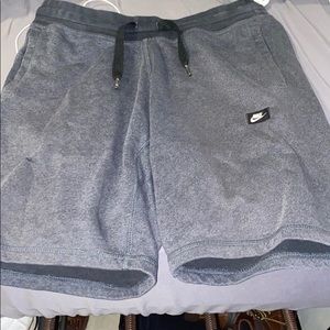 NIKE COMFORT SHORTS